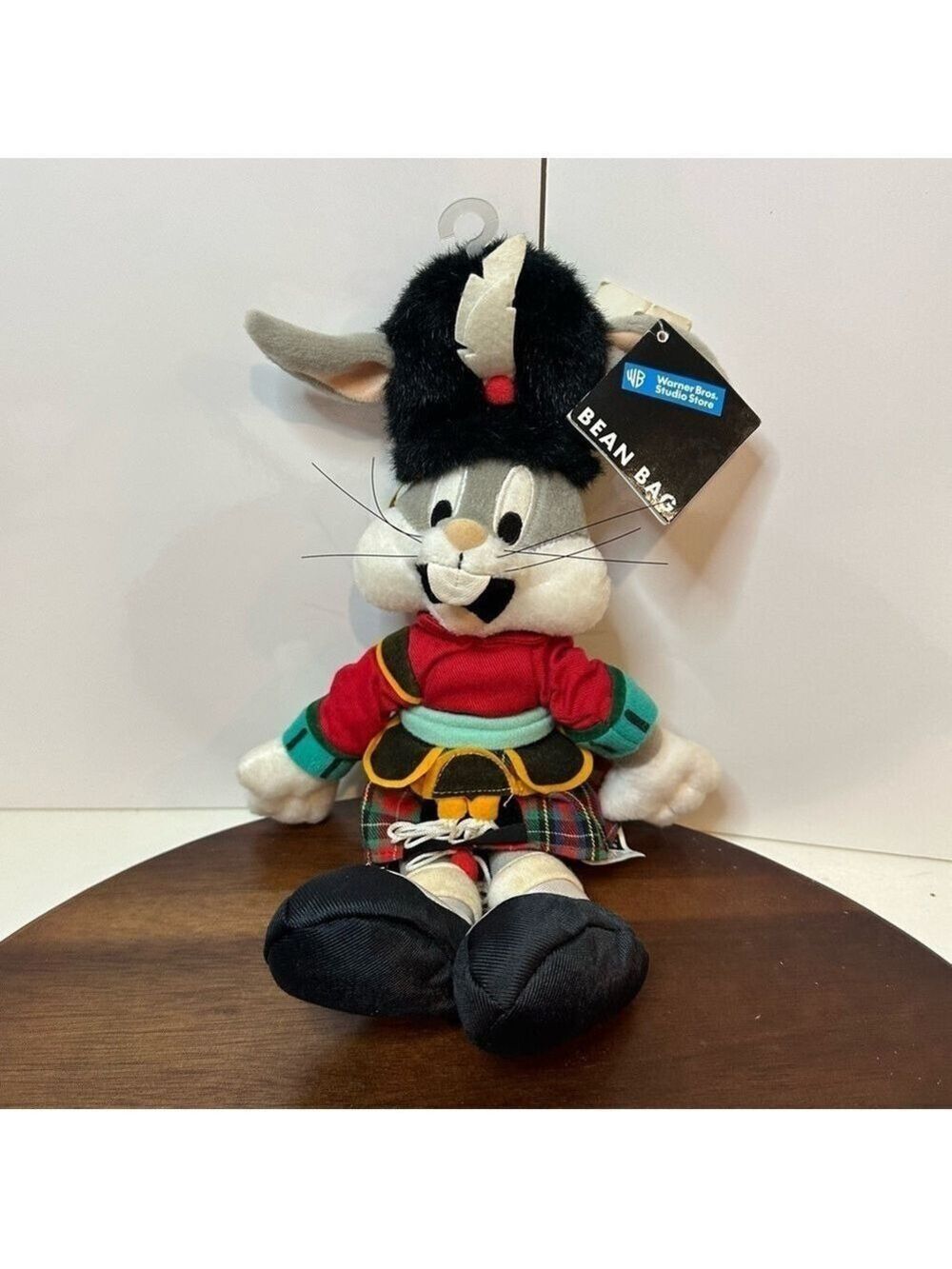 Vintage 2001 WARNER BROS STUDIO STORE BUGS BUNNY SCOTTISH SCOTLAND PLUSH RARE